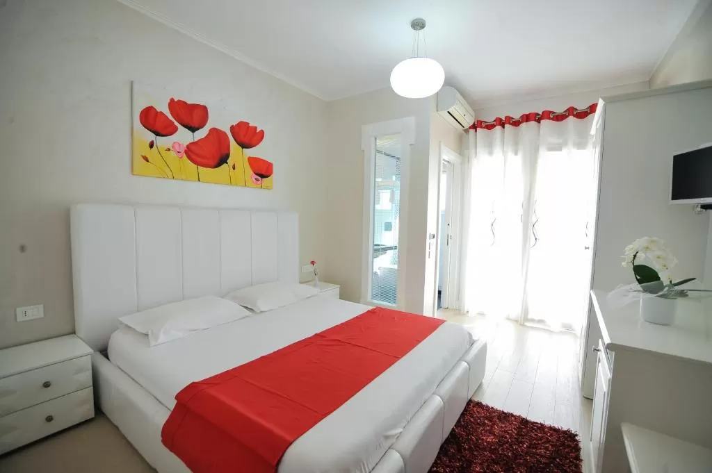 Deluxe Double Room22.jpg